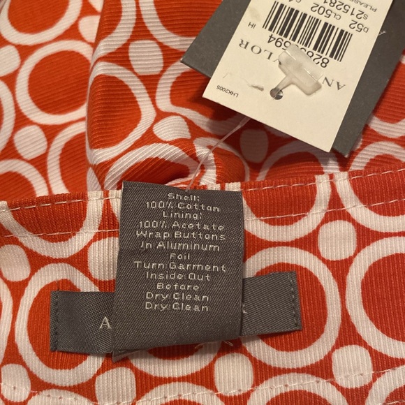 Stunning Ann Taylor Skirt - Picture 4 of 4